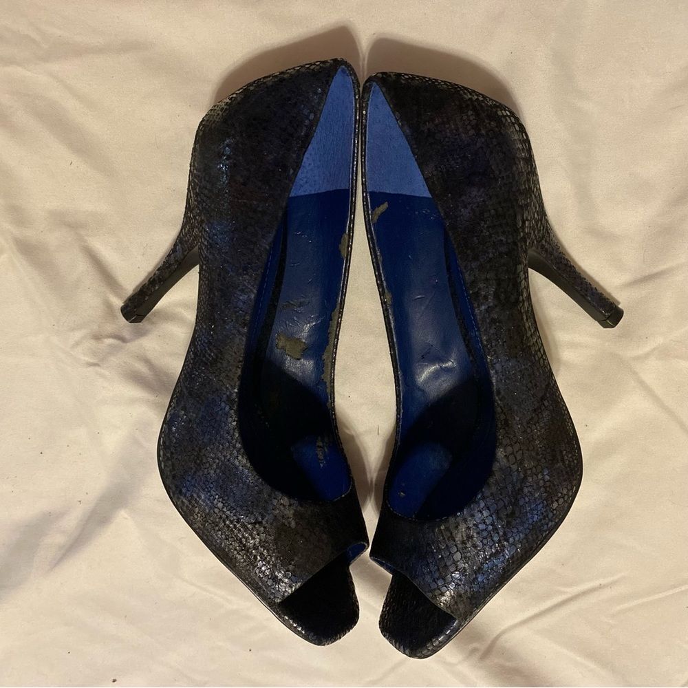 BCBG Generation Open Toe Heels Size 8 Blue Black